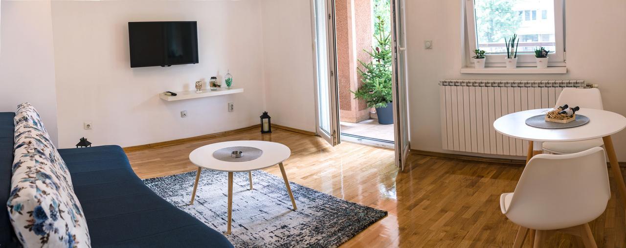 Ap Apartment Near Center Park 스코페 외부 사진